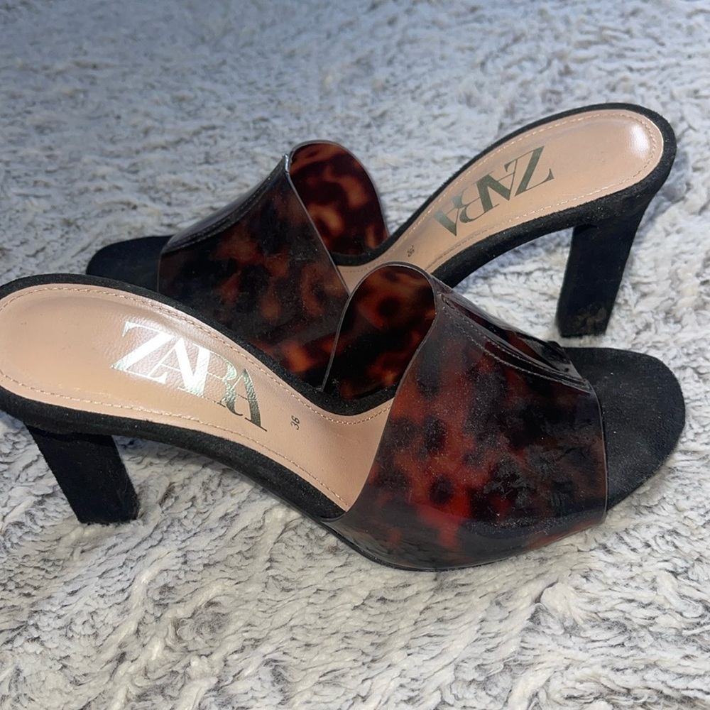 Brown and black leopard style heeled sandals size 7 good condition